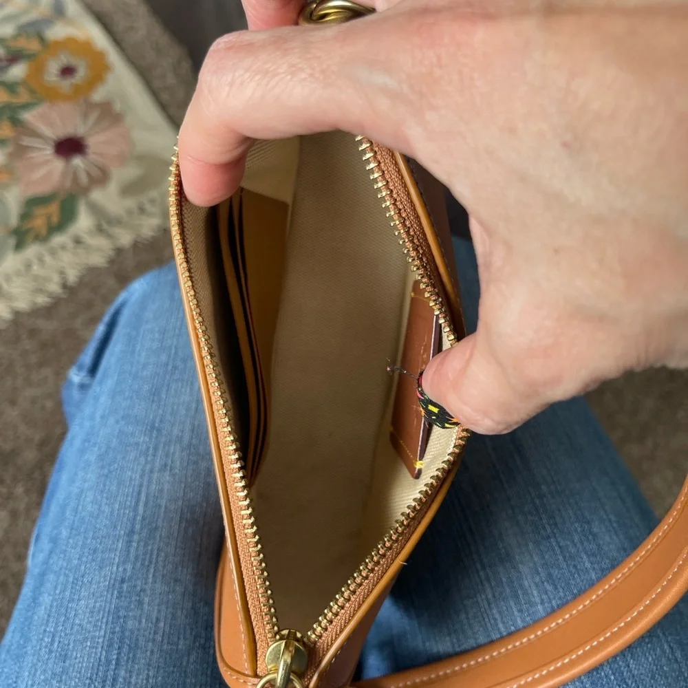 Coach Swinger 20 Caramel - Picture 12 of 15